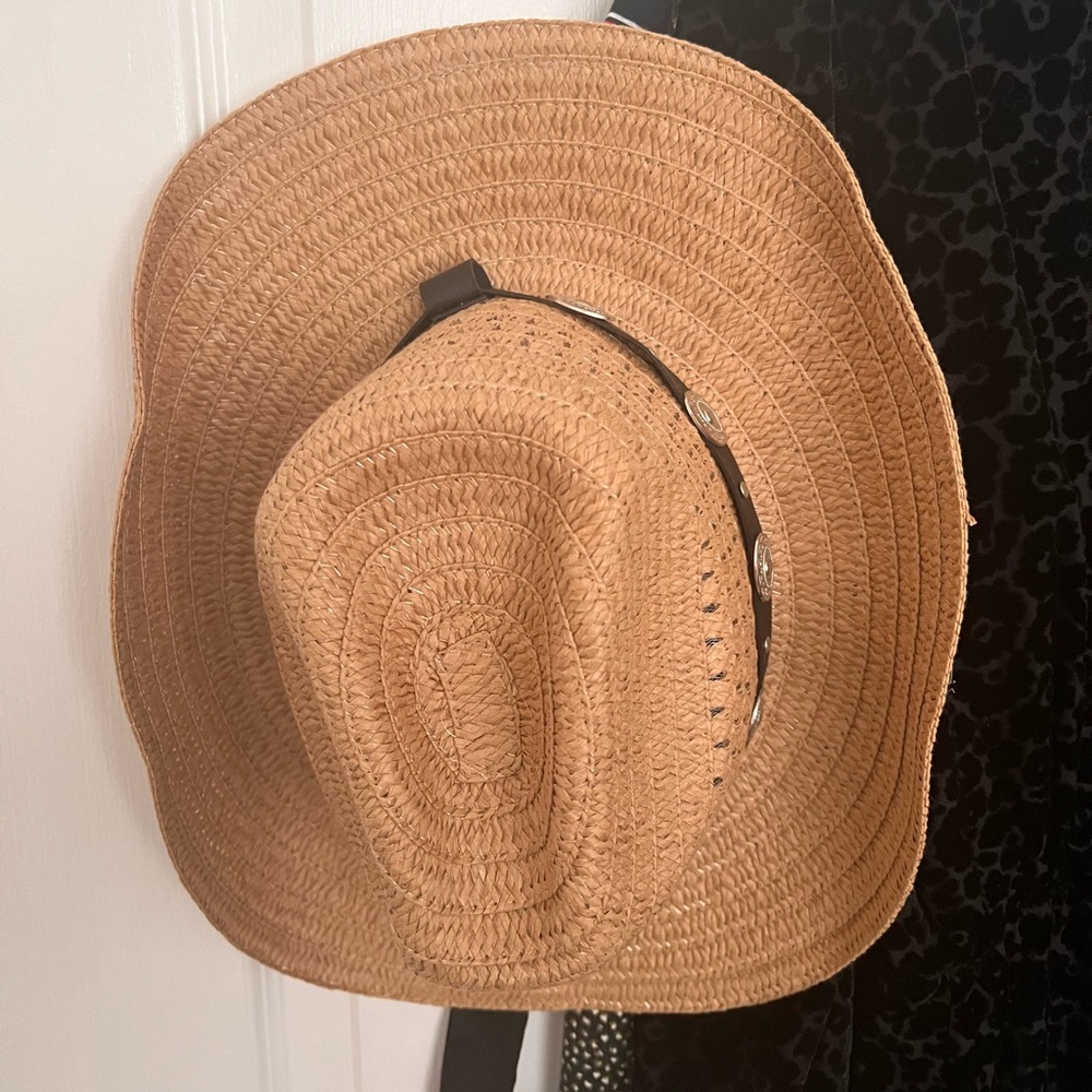 COWBOY HAT 🤠 - Picture 3 of 5